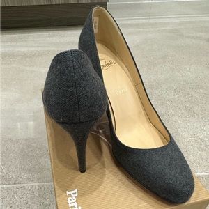 Christian Louboutin gray wool flannel 85 simple pump heel size 39 8.5/9